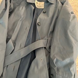 Unused Vintage Ladies London Fog Trench coat.  Never worn. Circa 1990’s.